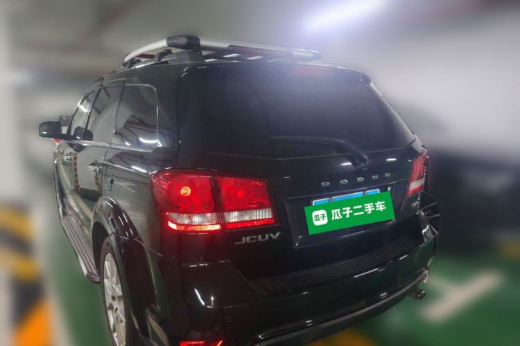 Used Dodge Journey 2013 2.4L Two-Wheel Drive Luxury Version Rear Left 45 Deg