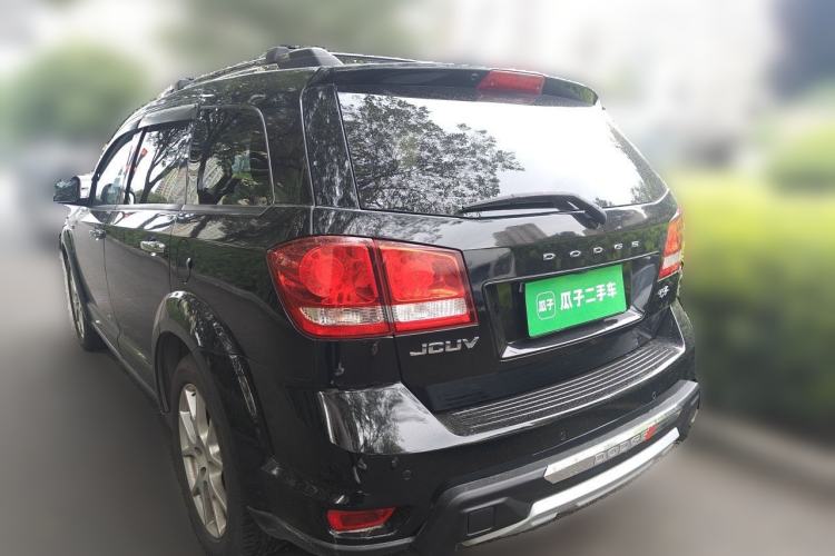 Used Dodge Journey 2013 2.4L Two-Wheel Drive Luxury Version Rear Left 45 Deg
