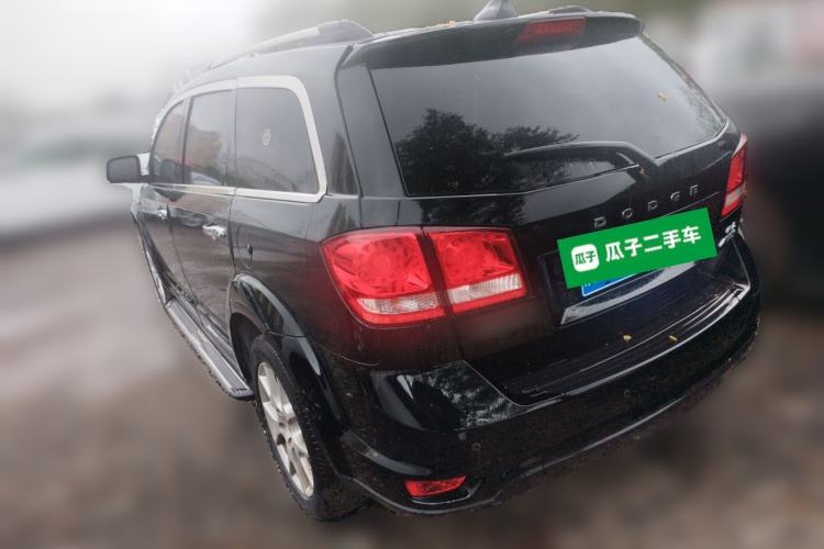 Used Dodge Journey 2013 2.4L Two-Wheel Drive Luxury Version Rear Left 45 Deg