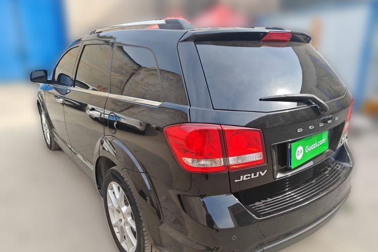 Used Dodge Journey 2013 2.4L Two-Wheel Drive Luxury Version Rear Left 45 Deg