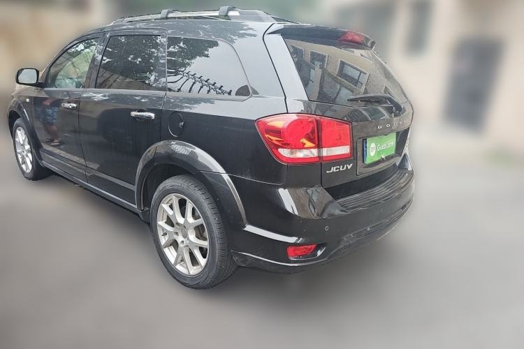 Used Dodge Journey 2013 2.4L Two-Wheel Drive Luxury Version Rear Left 45 Deg