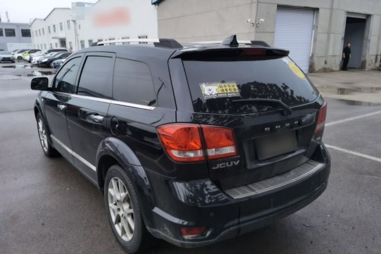 Used Dodge Journey 2013 2.4L Two-Wheel Drive Luxury Version Rear Left 45 Deg