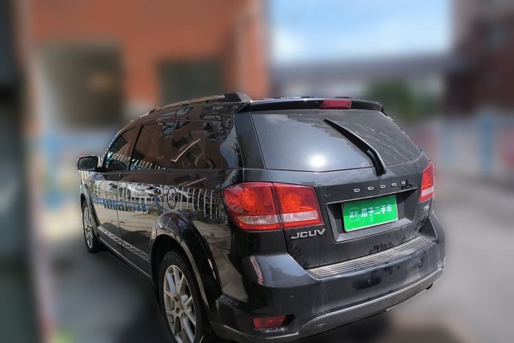 Used Dodge Journey 2013 2.4L Two-Wheel Drive Luxury Version Rear Left 45 Deg