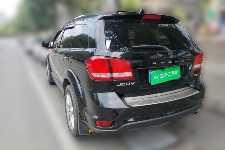 Used Dodge Journey 2013 2.4L Two-Wheel Drive Luxury Version Rear Left 45 Deg