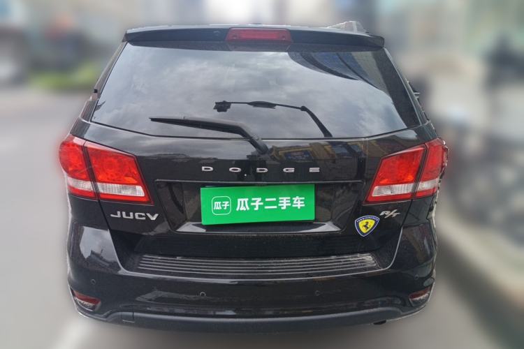 Used Dodge Journey 2013 2.4L Two-Wheel Drive Luxury Version Rear