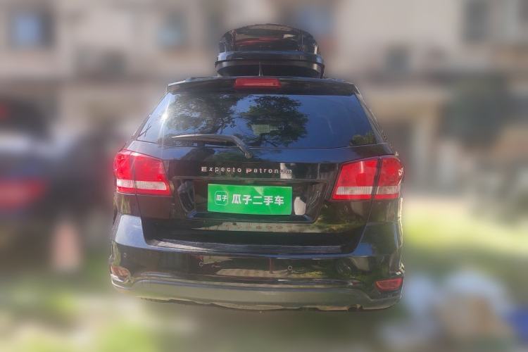 Used Dodge Journey 2013 2.4L Two-Wheel Drive Luxury Version Rear