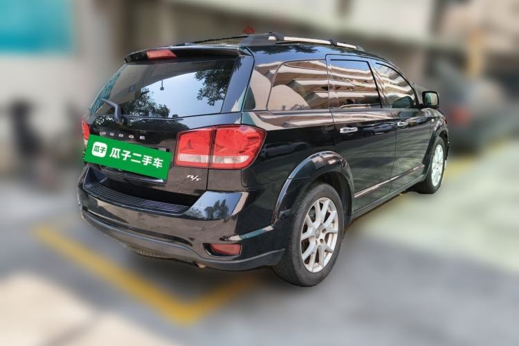 Used Dodge Journey 2013 2.4L Two-Wheel Drive Luxury Version Rear Right 45 Deg