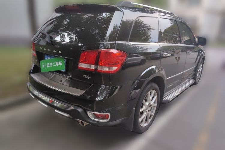 Used Dodge Journey 2013 2.4L Two-Wheel Drive Luxury Version Rear Right 45 Deg