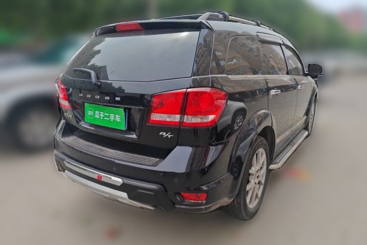 Used Dodge Journey 2013 2.4L Two-Wheel Drive Luxury Version Rear Right 45 Deg