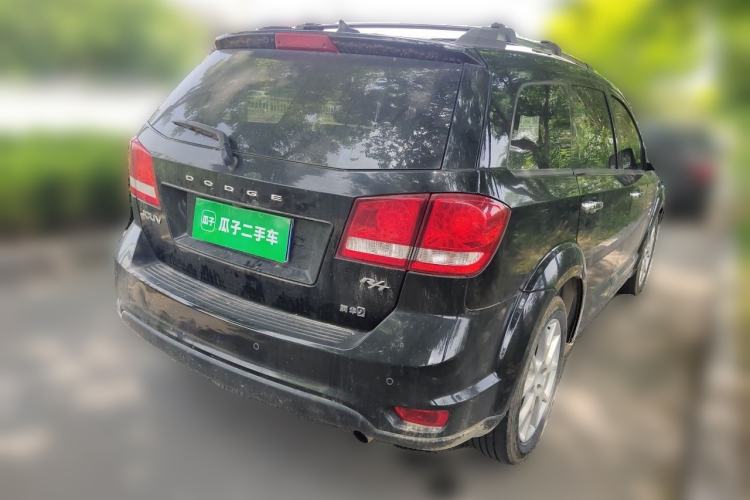 Used Dodge Journey 2013 2.4L Two-Wheel Drive Luxury Version Rear Right 45 Deg