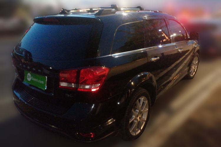 Used Dodge Journey 2013 2.4L Two-Wheel Drive Luxury Version Rear Right 45 Deg