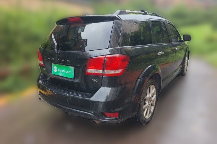 Used Dodge Journey 2013 2.4L Two-Wheel Drive Luxury Version Rear Right 45 Deg