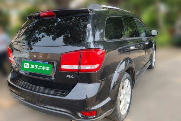 Used Dodge Journey 2013 2.4L Two-Wheel Drive Luxury Version Rear Right 45 Deg