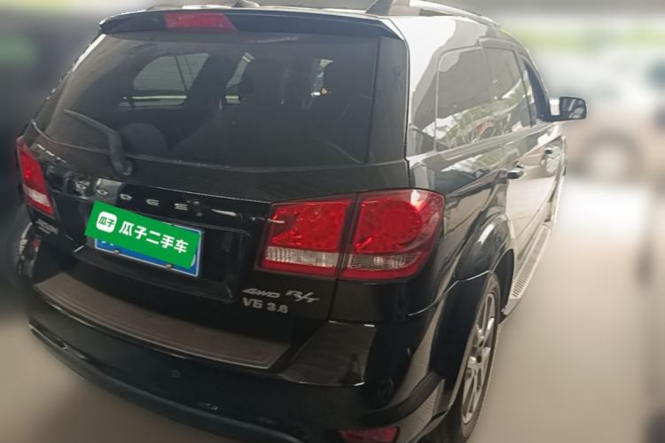 Used Dodge Journey 2013 3.6L Four-Wheel Drive Flagship Edition Rear Right 45 Deg