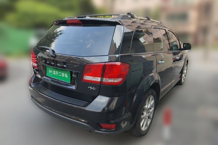 Used Dodge Journey 2013 2.4L Two-Wheel Drive Luxury Version Rear Right 45 Deg