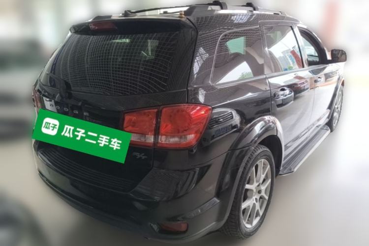 Used Dodge Journey 2013 2.4L Two-Wheel Drive Luxury Version Rear Right 45 Deg