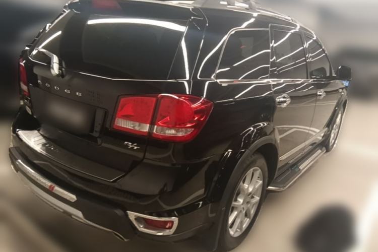 Used Dodge Journey 2013 2.4L Two-Wheel Drive Luxury Version Rear Right 45 Deg