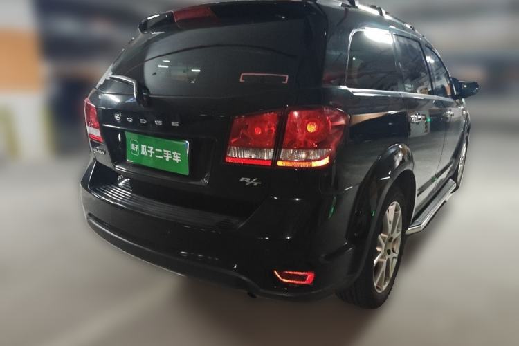 Used Dodge Journey 2013 2.4L Two-Wheel Drive Luxury Version Rear Right 45 Deg