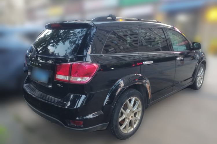 Used Dodge Journey 2013 2.4L Two-Wheel-Drive Smart Edition Rear Right 45 Deg