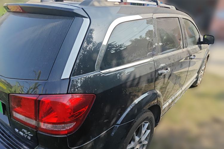 Used Dodge Journey 2013 3.6L Four-Wheel Drive Flagship Edition Rear Right 45 Deg