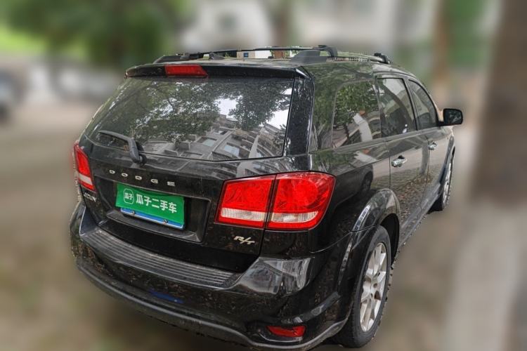 Used Dodge Journey 2013 2.4L Two-Wheel Drive Luxury Version Rear Right 45 Deg