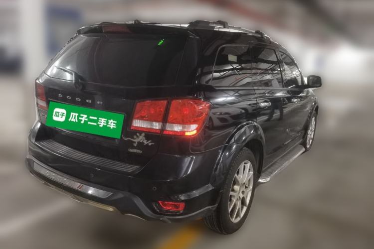 Used Dodge Journey 2013 2.4L Two-Wheel Drive Luxury Version Rear Right 45 Deg