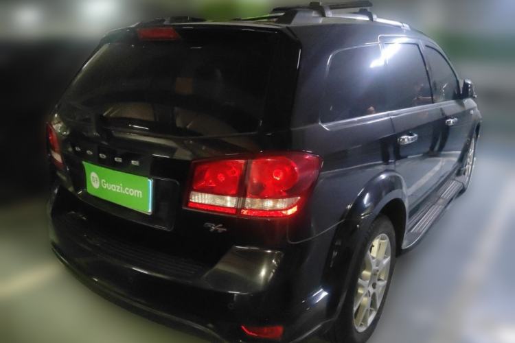 Used Dodge Journey 2013 2.4L Two-Wheel Drive Luxury Version Rear Right 45 Deg