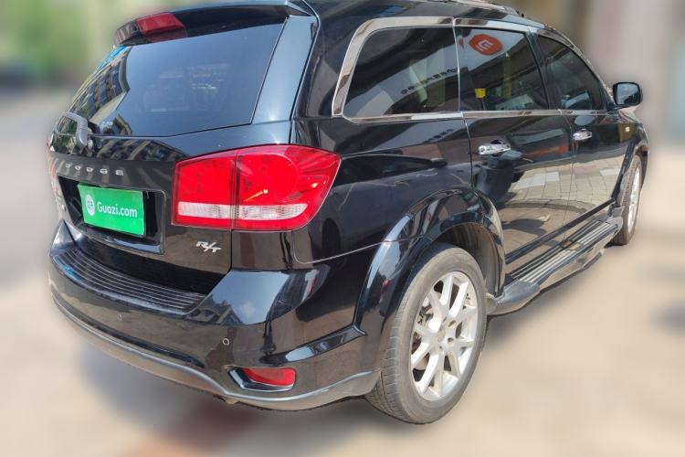 Used Dodge Journey 2013 2.4L Two-Wheel Drive Luxury Version Rear Right 45 Deg