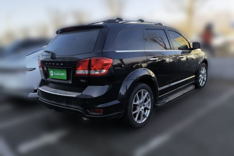 Used Dodge Journey 2013 2.4L Two-Wheel Drive Luxury Version Rear Right 45 Deg