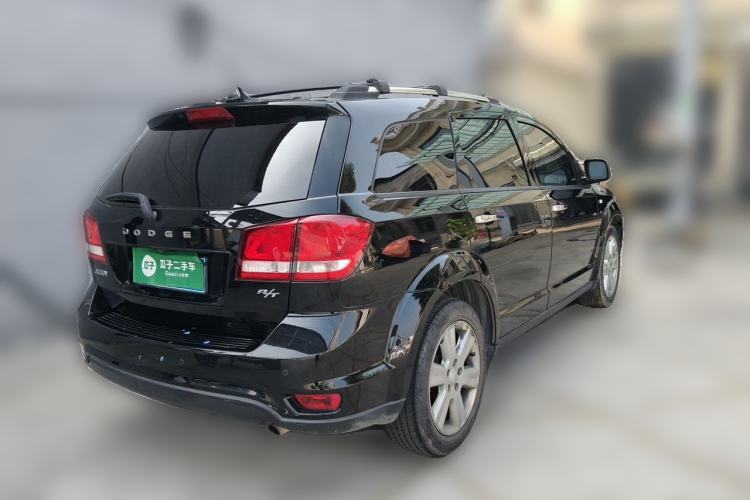 Used Dodge Journey 2013 2.4L Two-Wheel Drive Luxury Version Rear Right 45 Deg
