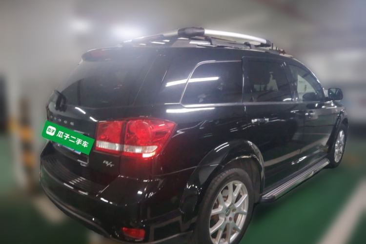 Used Dodge Journey 2013 2.4L Two-Wheel Drive Luxury Version Rear Right 45 Deg