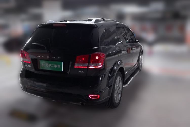 Used Dodge Journey 2013 2.4L Two-Wheel Drive Luxury Version Rear Right 45 Deg