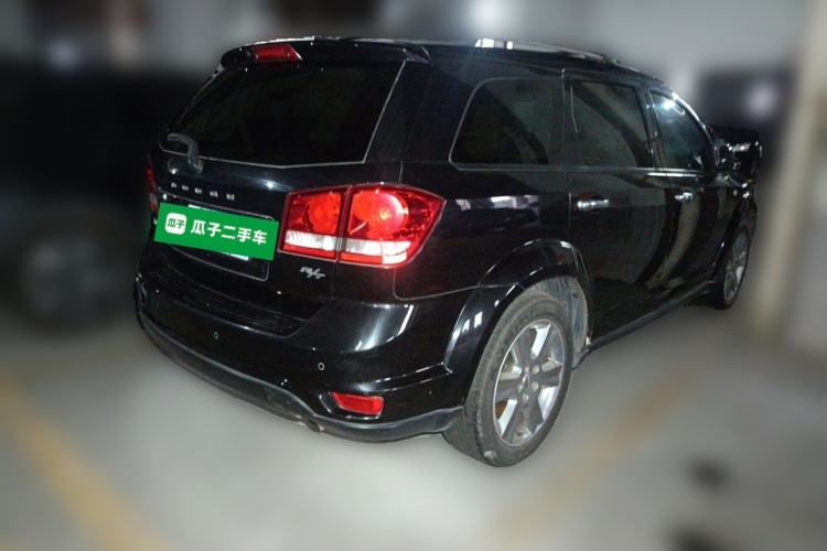 Used Dodge Journey 2013 2.4L Two-Wheel Drive Luxury Version Rear Right 45 Deg