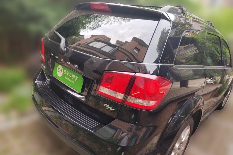 Used Dodge Journey 2013 2.4L Two-Wheel Drive Luxury Version Rear Right 45 Deg