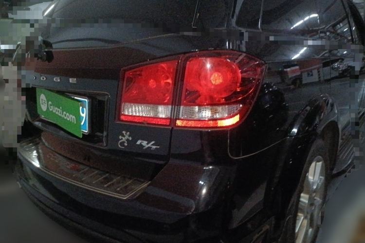 Used Dodge Journey 2013 2.4L Two-Wheel Drive Luxury Version Rear Right 45 Deg