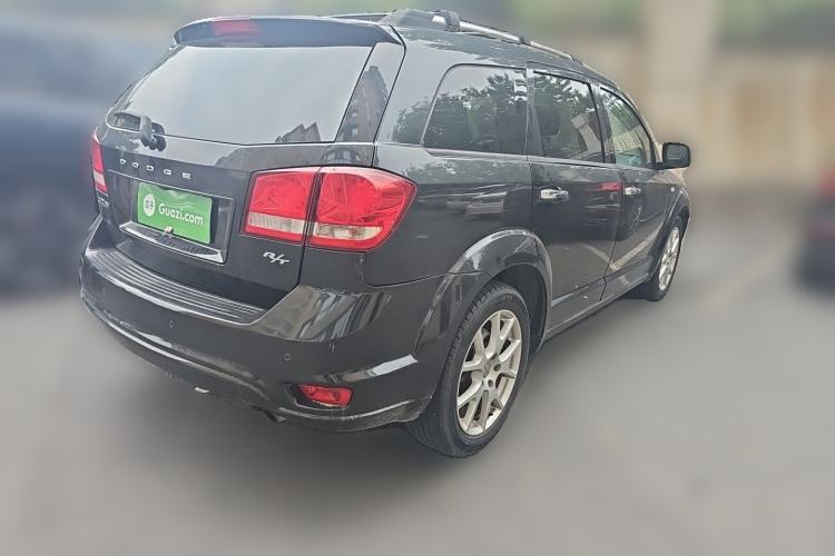 Used Dodge Journey 2013 2.4L Two-Wheel Drive Luxury Version Rear Right 45 Deg