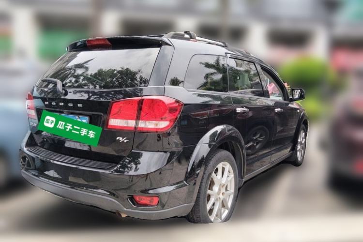 Used Dodge Journey 2013 2.4L Two-Wheel Drive Luxury Version Rear Right 45 Deg