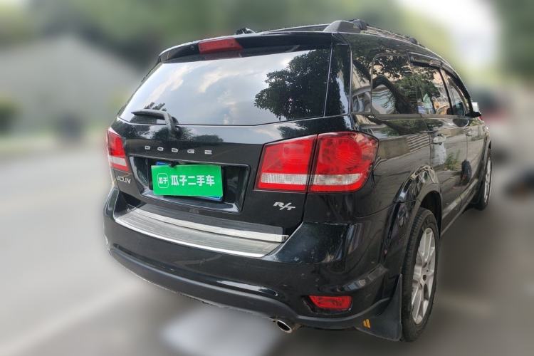 Used Dodge Journey 2013 2.4L Two-Wheel Drive Luxury Version Rear Right 45 Deg