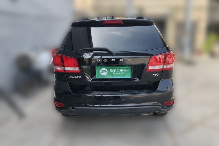 Used Dodge Journey 2013 2.4L Two-Wheel Drive Luxury Version Rear