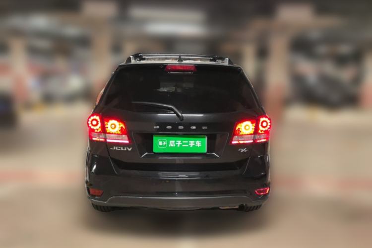 Used Dodge Journey 2013 2.4L Two-Wheel Drive Luxury Version Rear