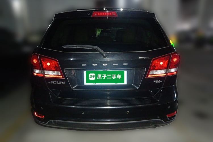Used Dodge Journey 2013 2.4L Two-Wheel Drive Luxury Version Rear