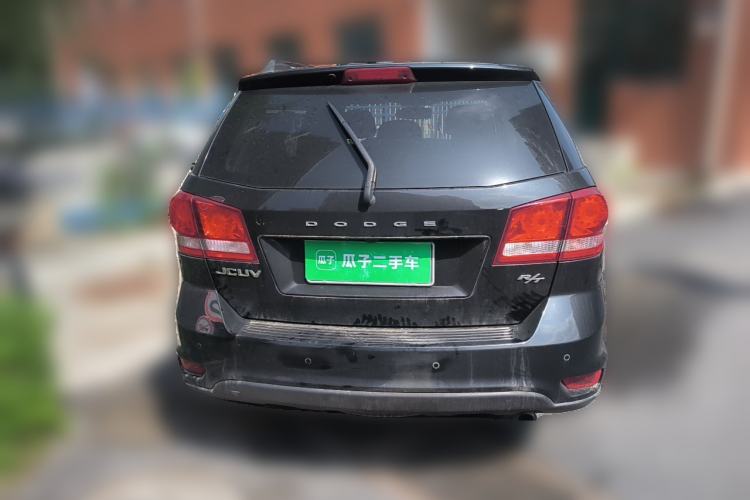 Used Dodge Journey 2013 2.4L Two-Wheel Drive Luxury Version Rear