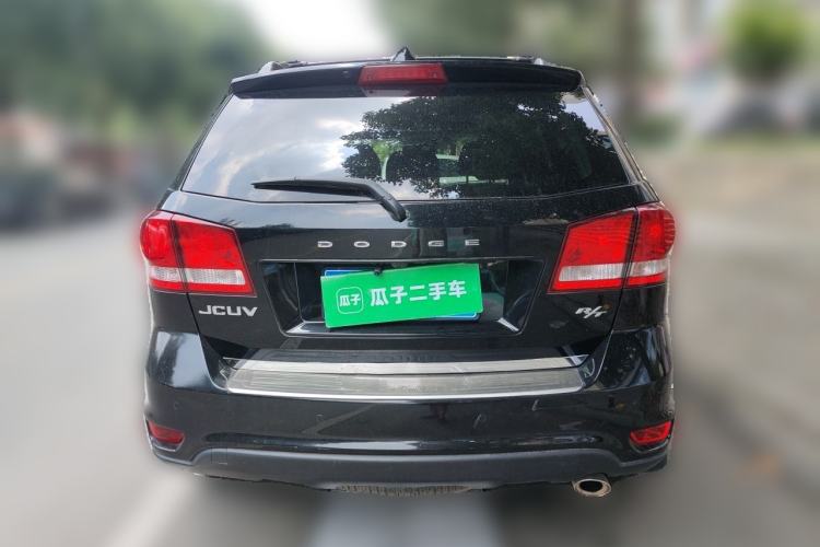 Used Dodge Journey 2013 2.4L Two-Wheel Drive Luxury Version Rear