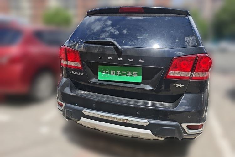 Used Dodge Journey 2013 2.4L Two-Wheel Drive Luxury Version Rear