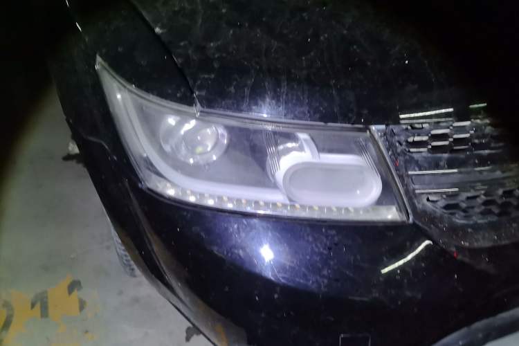 Used Dodge Journey 2013 3.6L Four-Wheel Drive Flagship Edition Right Front Headlight