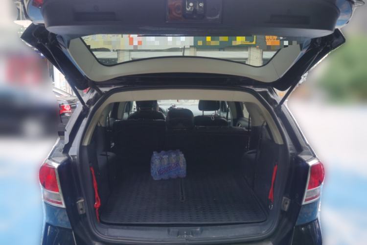 Used Dodge Journey 2013 2.4L Two-Wheel Drive Luxury Version Trunk