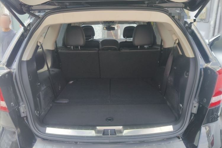 Used Dodge Journey 2013 2.4L Two-Wheel-Drive Smart Edition Trunk