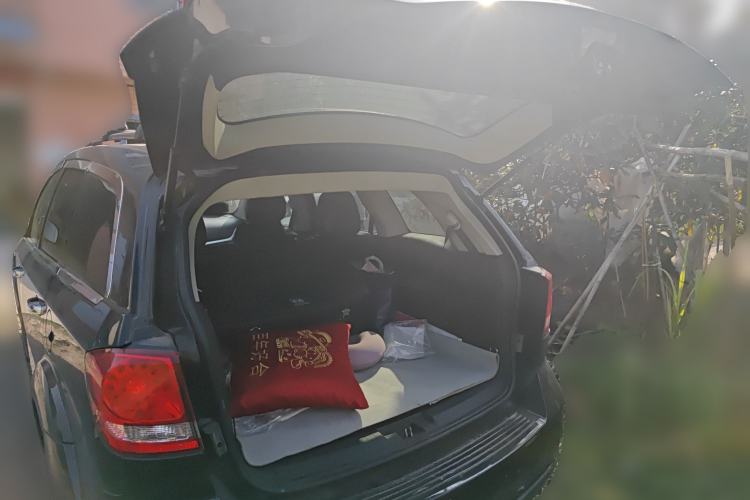 Used Dodge Journey 2013 3.6L Four-Wheel Drive Flagship Edition Trunk