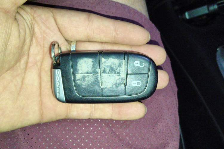 Used Dodge Journey 2013 2.4L Two-Wheel Drive Luxury Version Vehicle Key