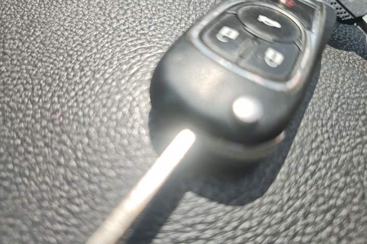 Used Dodge Journey 2013 2.4L Two-Wheel Drive Luxury Version Vehicle Key